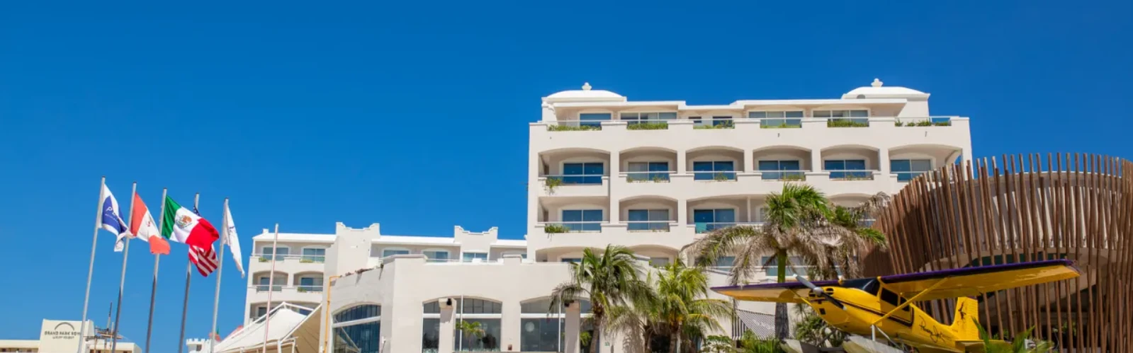 7 Best Beach Clubs and Bars in Cancún  