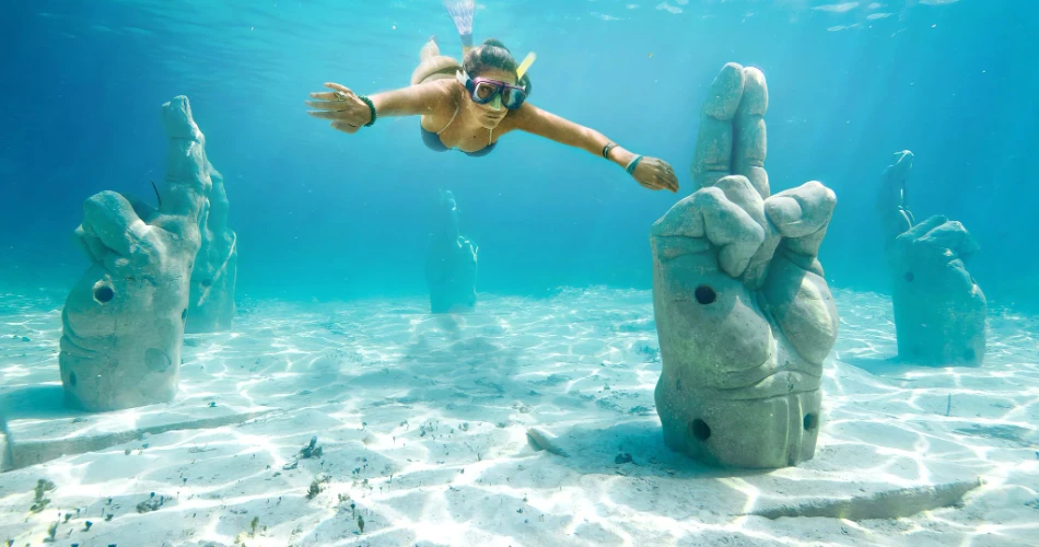 A Guide To Cancun’s Underwater Museum (MUSA)